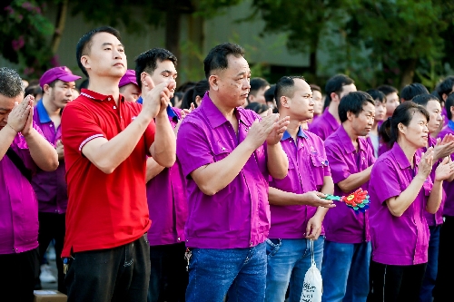 福建標(biāo)新集團(tuán)招聘活動(dòng)火熱進(jìn)行中！